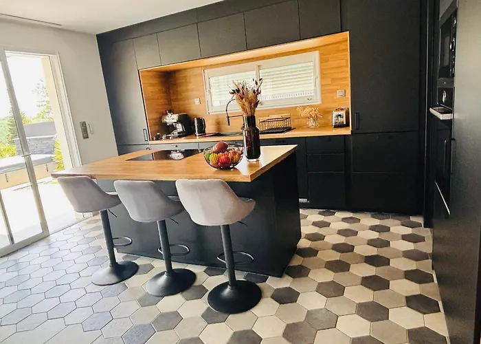 Maison Des Coteaux Willa *